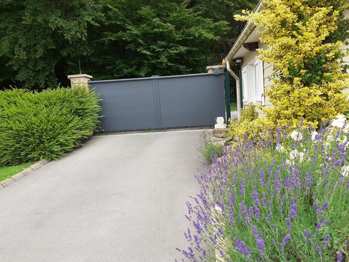 Relais Des Tourterelles Bed & Breakfast La Neuville-aux-Joutes Bagian luar foto