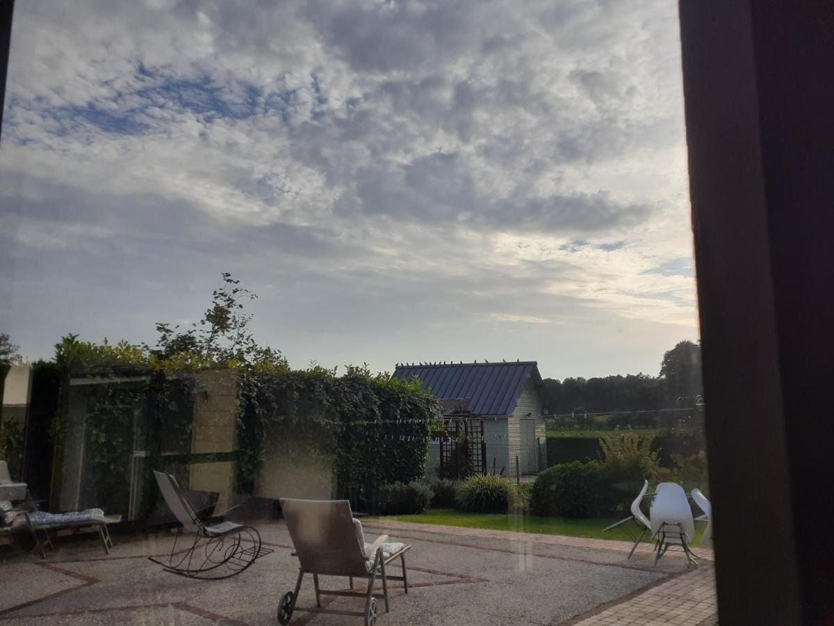 Relais Des Tourterelles Bed & Breakfast La Neuville-aux-Joutes Bagian luar foto