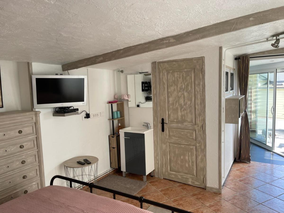 Relais Des Tourterelles Bed & Breakfast La Neuville-aux-Joutes Bagian luar foto